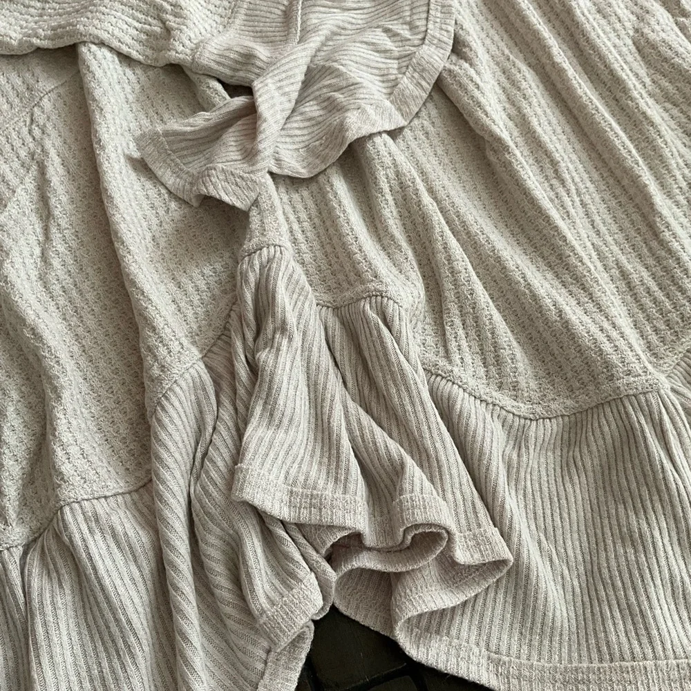 FREE PEOPLE OATMEAL OLIVIA HENLEY WAFFLE TUNIC TOP - Picture 8 of 9